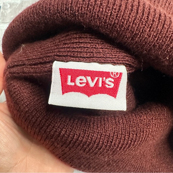 EUD Levi's Burgundy Knit Beanie ONE SIZE (RN 129919) - Picture 5 of 8